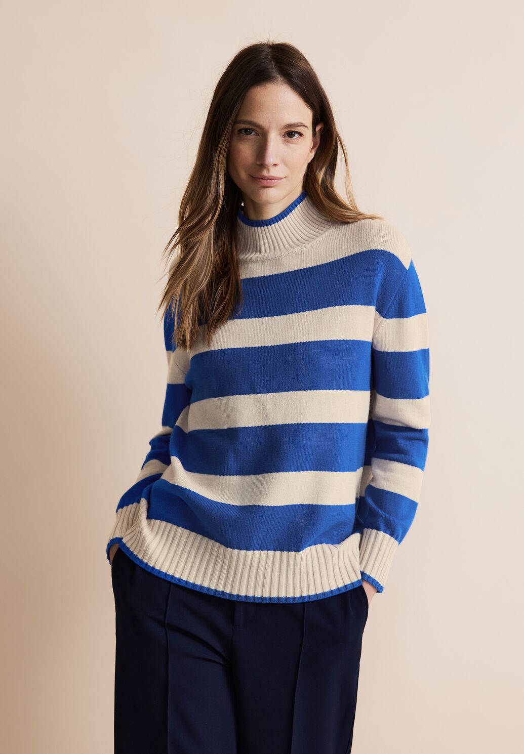 Single stripe outlet sweater